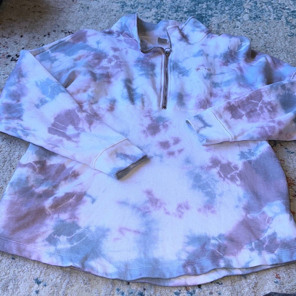 VS PINK tie dye sweatshirt Size Medium